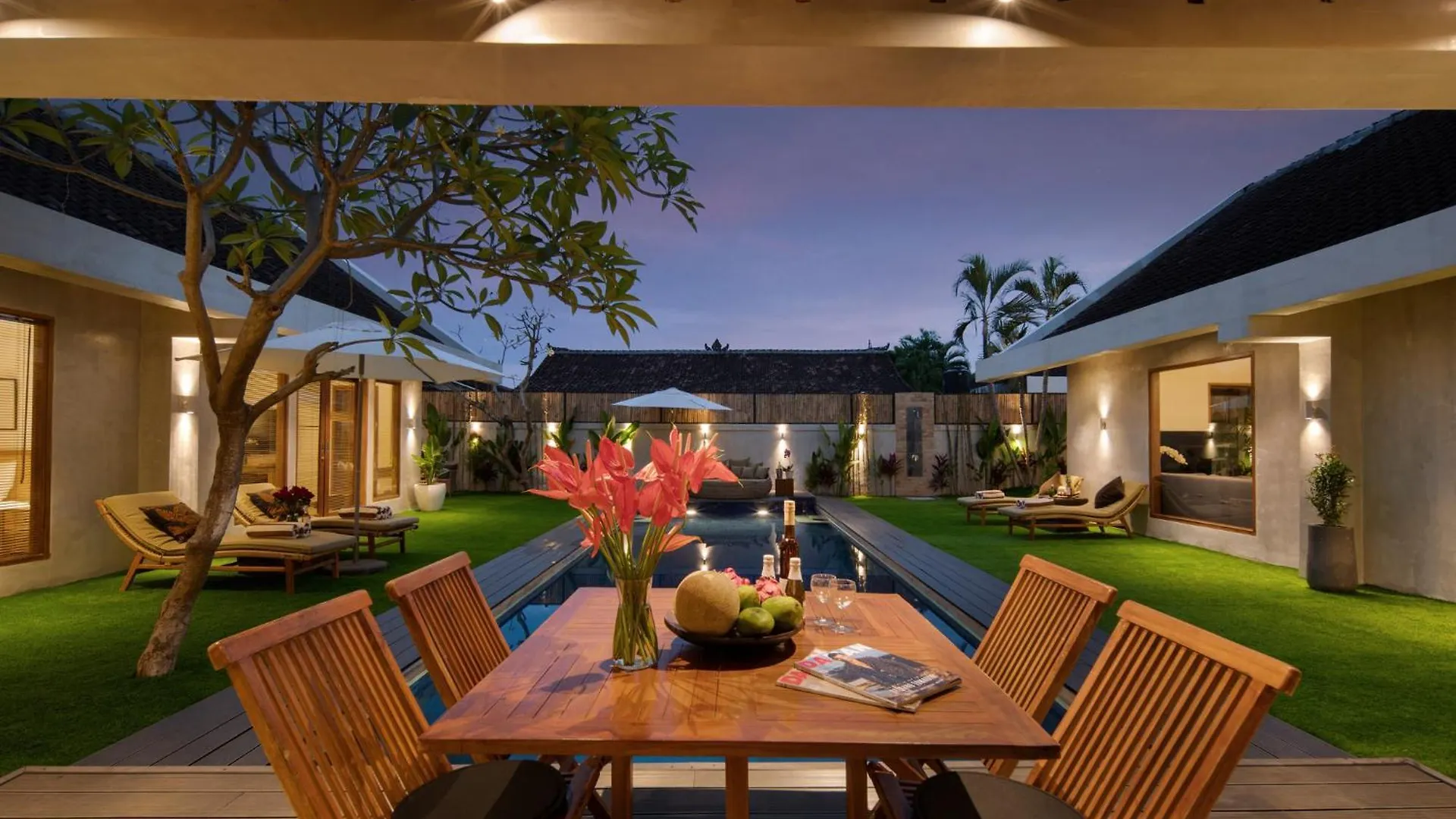 别墅 New, Seminyak 8 Bed,10 Bath Villa, Best Location
