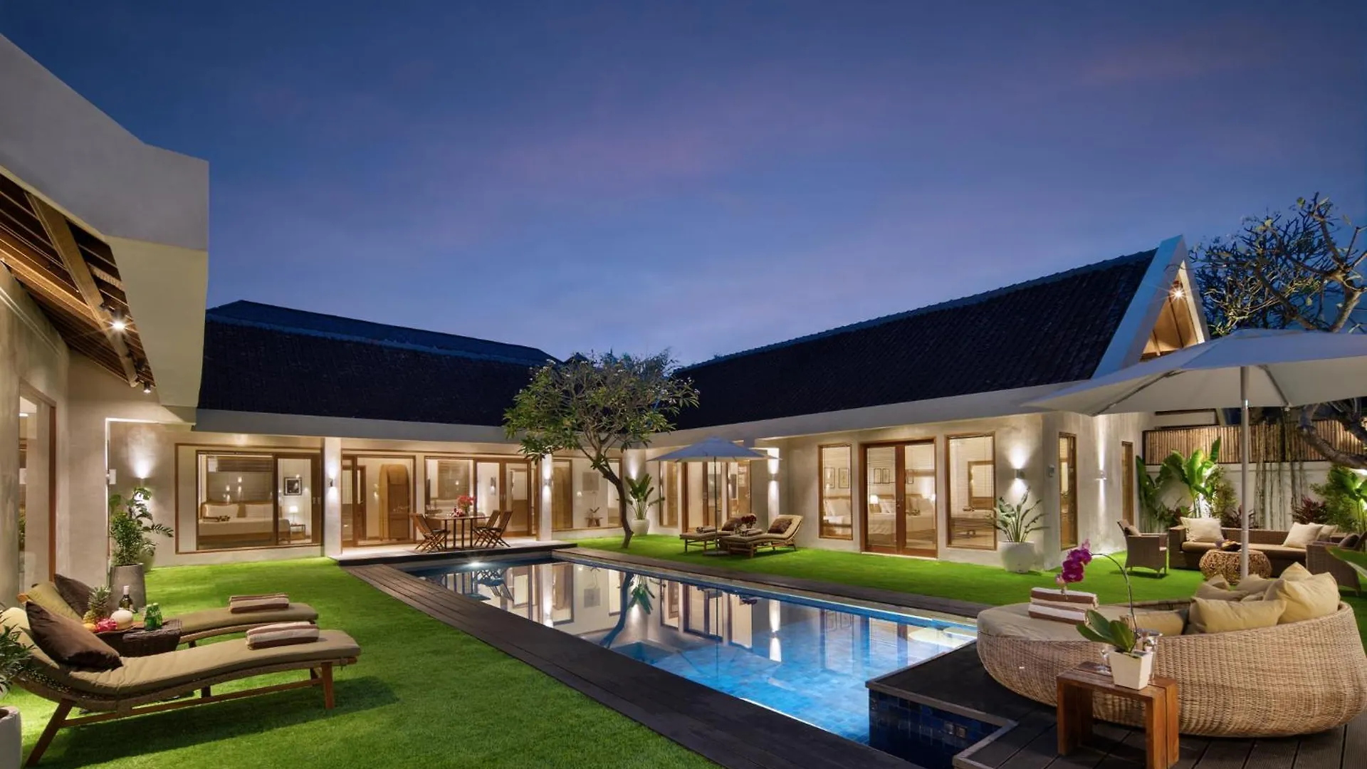 New, Seminyak 8 Bed,10 Bath Villa, Best Location