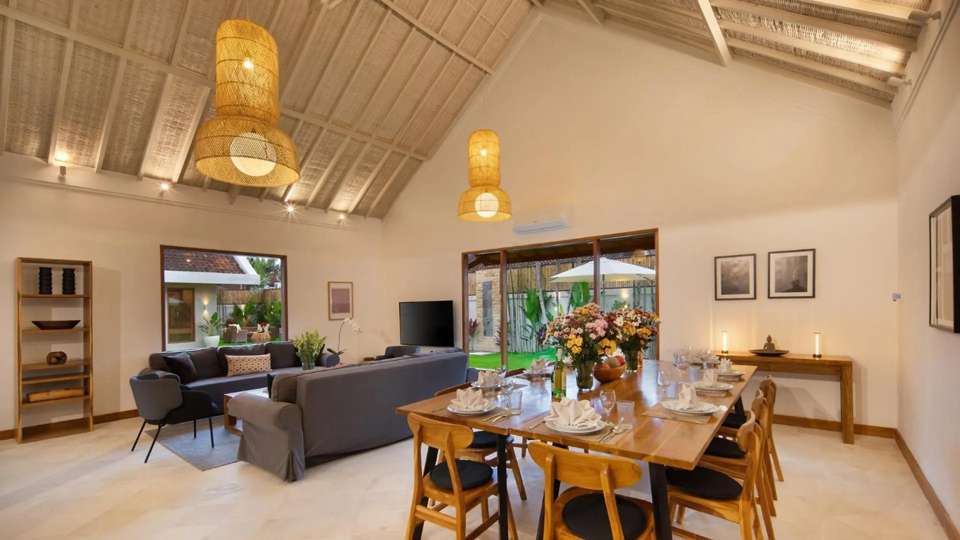 New, Seminyak 8 Bed,10 Bath Villa, Best Location